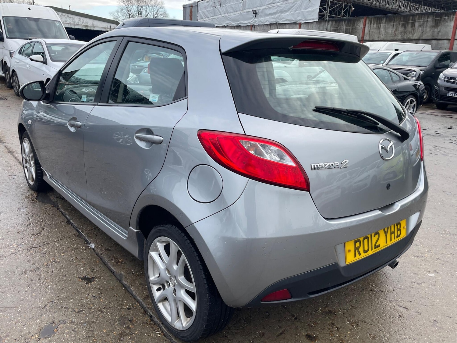 Used Mazda Mazda2 2012 for sale - 77242842: Photo 7