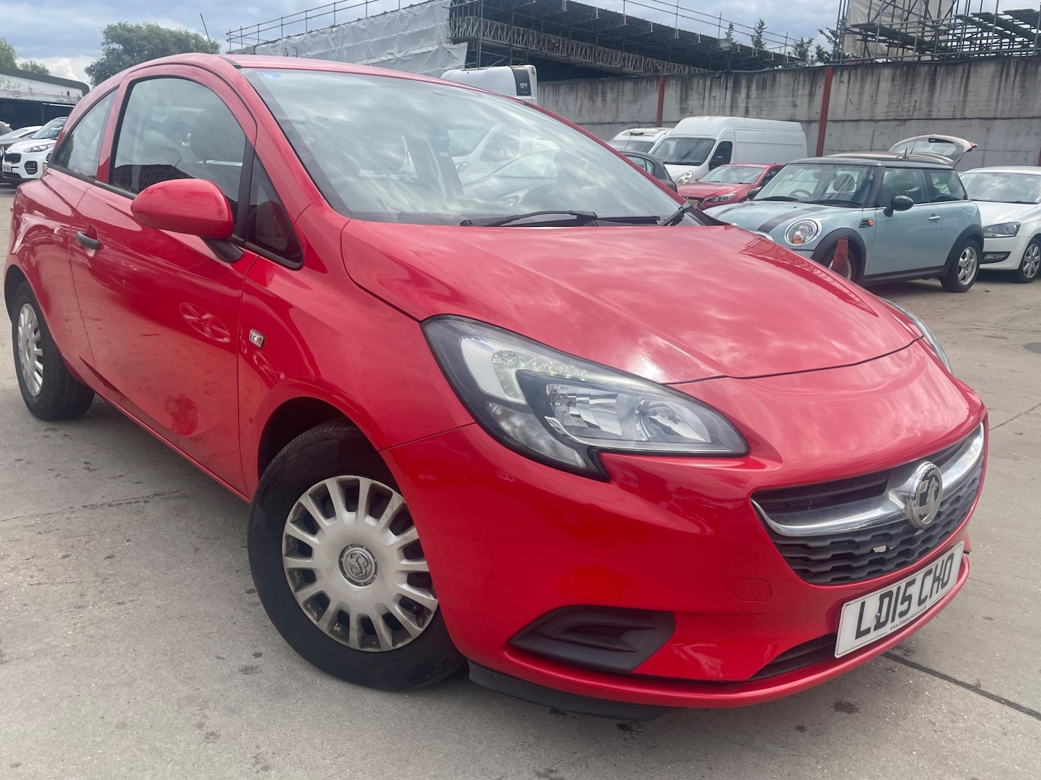 Used Vauxhall Corsa for sale - 76997324: Photo 2