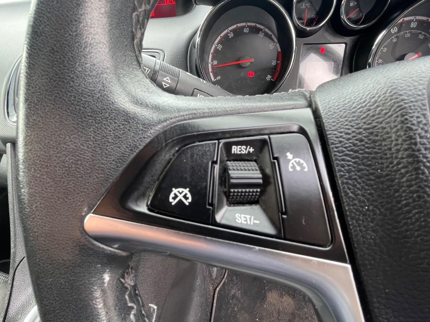 Used Vauxhall Meriva 2015 for sale - 76337020: Photo 17