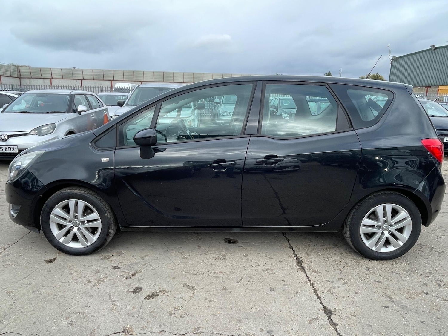 Used Vauxhall Meriva 2015 for sale - 76337020: Photo 5