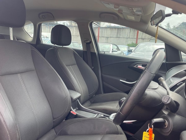 Used Vauxhall Astra 2012 for sale - 75520009: Photo 13