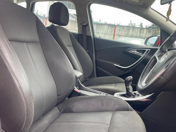 Used Vauxhall Astra 2012 for sale - 75520009: Photo 16