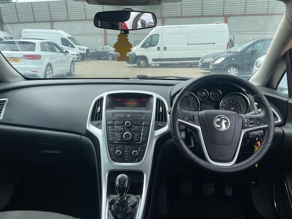 Used Vauxhall Astra 2012 for sale - 75520009: Photo 38
