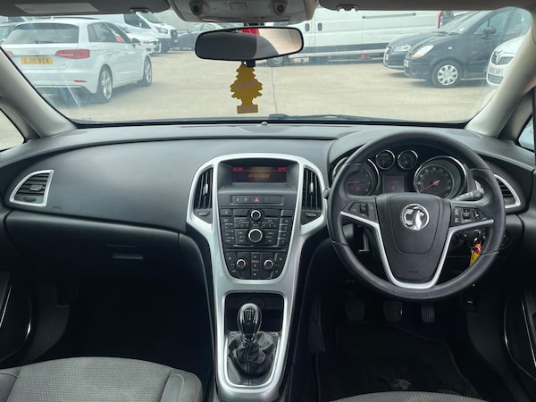 Used Vauxhall Astra 2012 for sale - 75520009: Photo 39