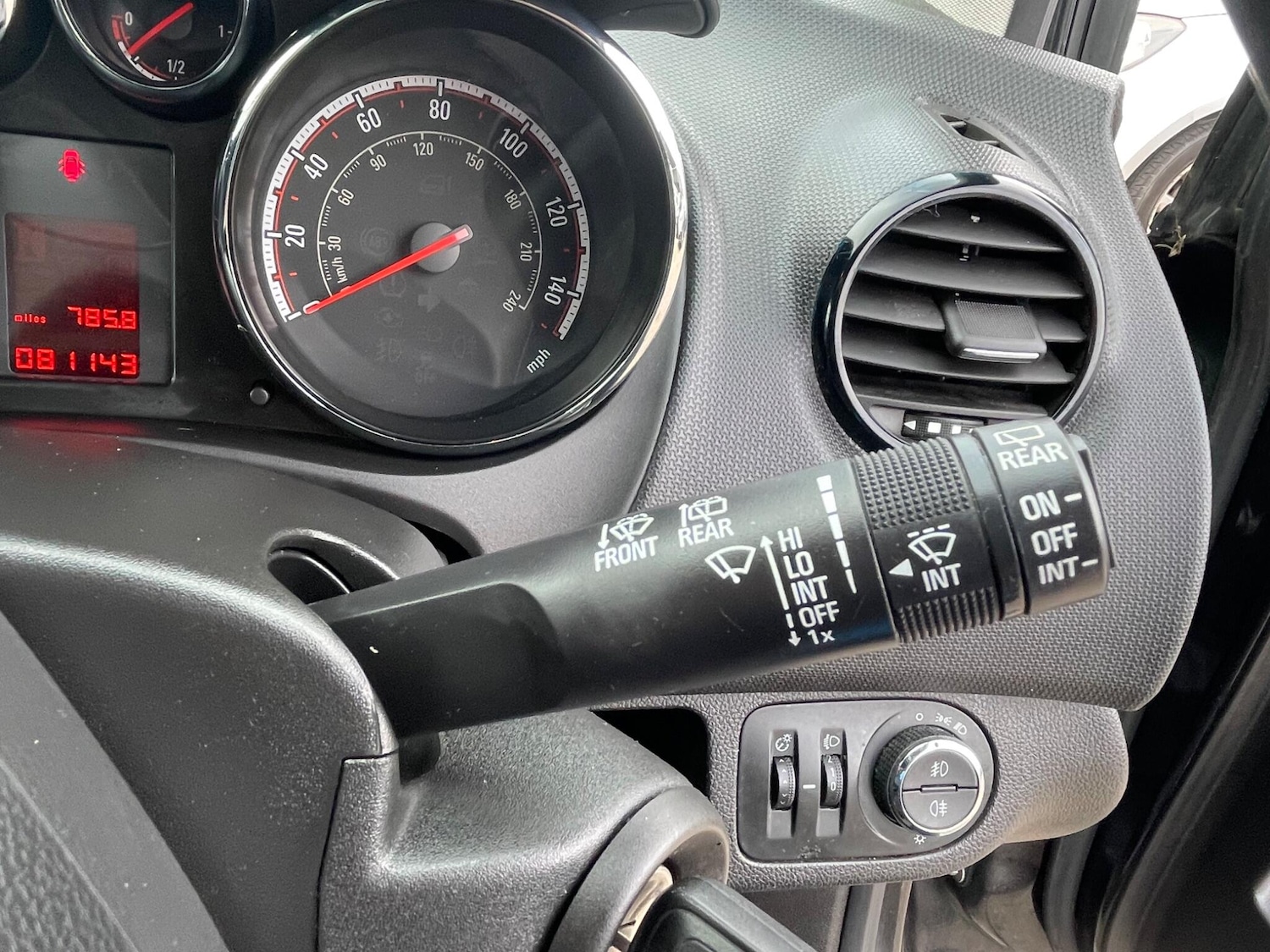 Used Vauxhall Meriva 2015 for sale - 77202867: Photo 22