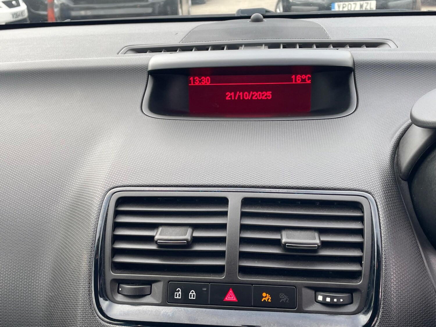 Used Vauxhall Meriva 2015 for sale - 77202867: Photo 24