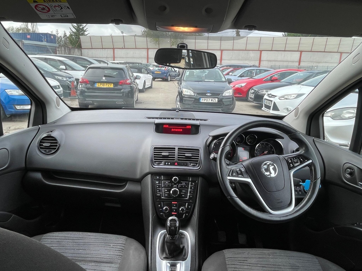 Used Vauxhall Meriva 2015 for sale - 77202867: Photo 32