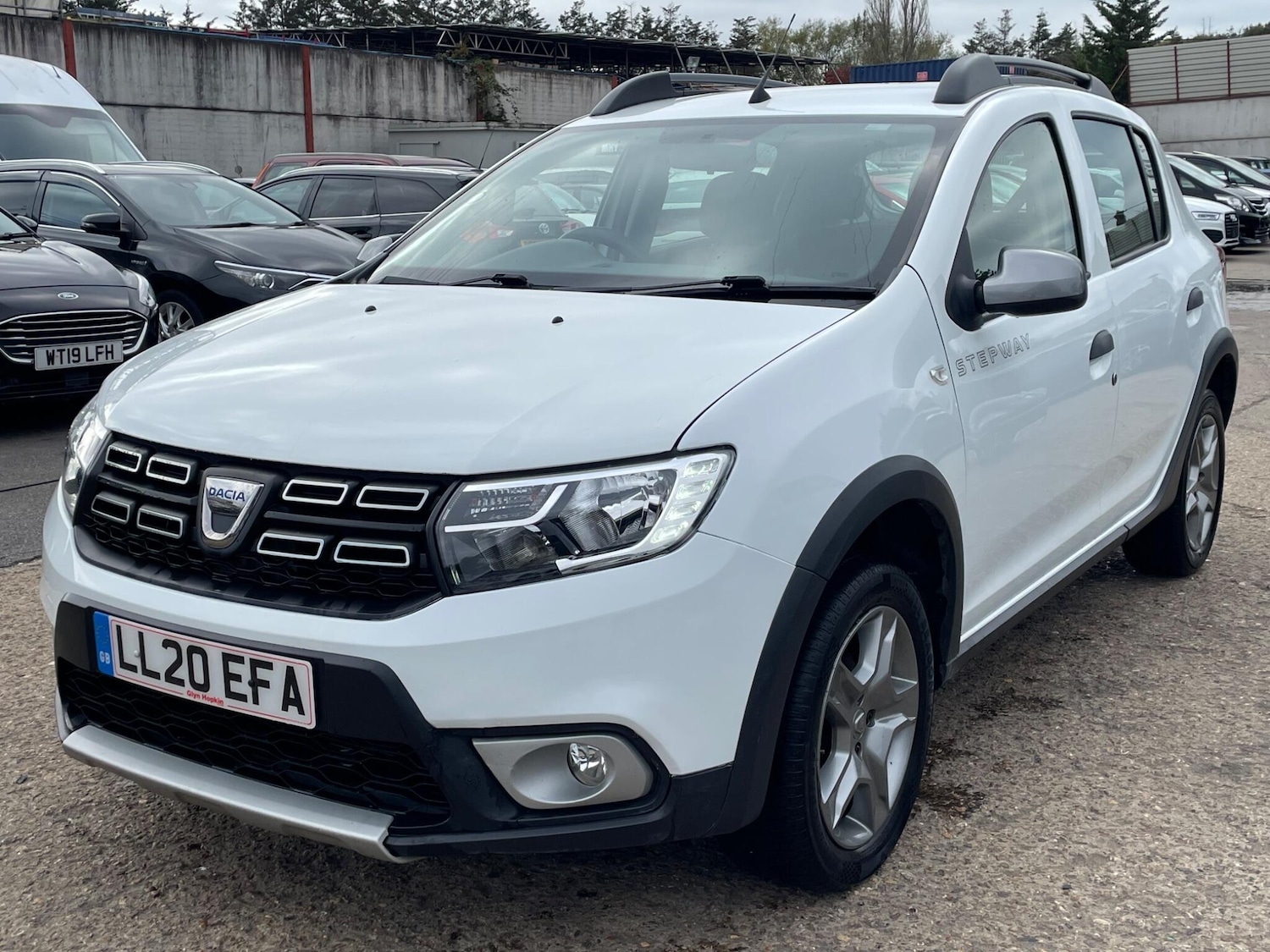 Used Dacia Sandero Stepway 2020 for sale - 76988990: Photo 36