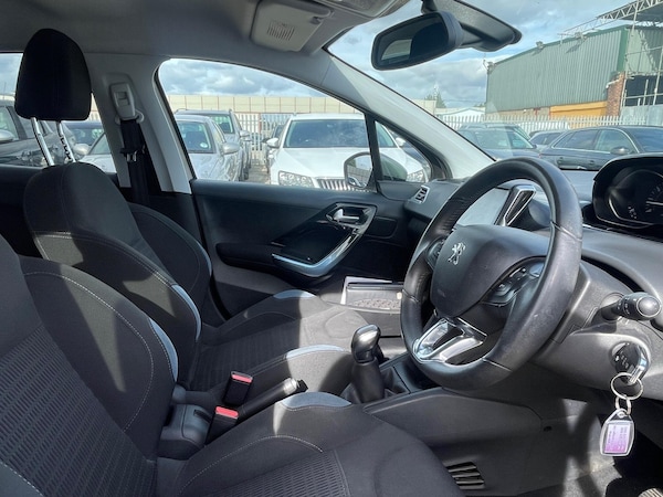Used Peugeot 208 2012 for sale - 76179405: Photo 14