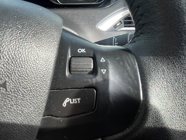 Used Peugeot 208 2012 for sale - 76179405: Photo 16