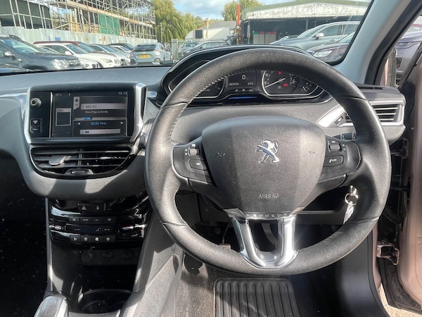 Used Peugeot 208 2012 for sale - 76179405: Photo 18