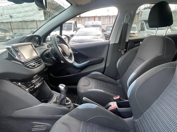 Used Peugeot 208 2012 for sale - 76179405: Photo 31