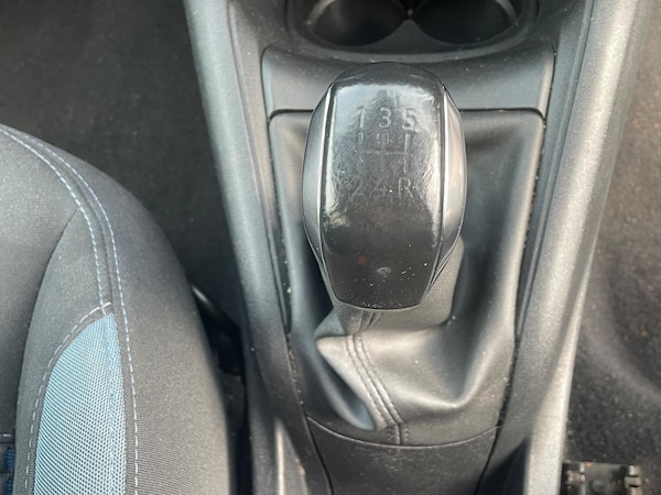 Used Peugeot 208 2012 for sale - 76179405: Photo 33