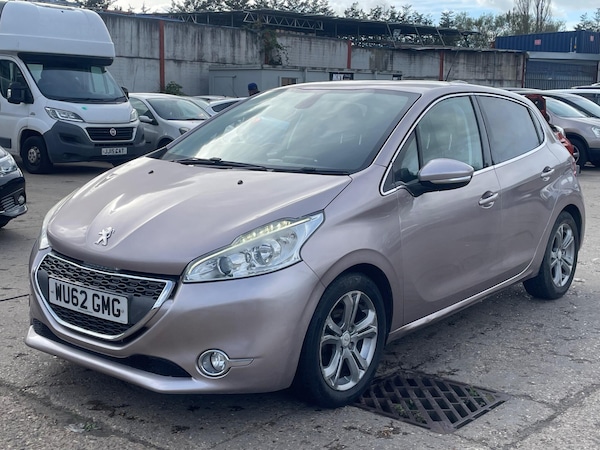 Used Peugeot 208 2012 for sale - 76179405: Photo 39
