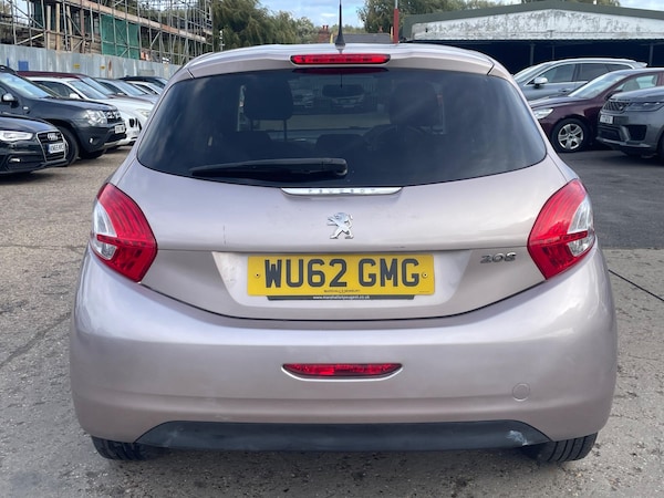 Used Peugeot 208 2012 for sale - 76179405: Photo 7