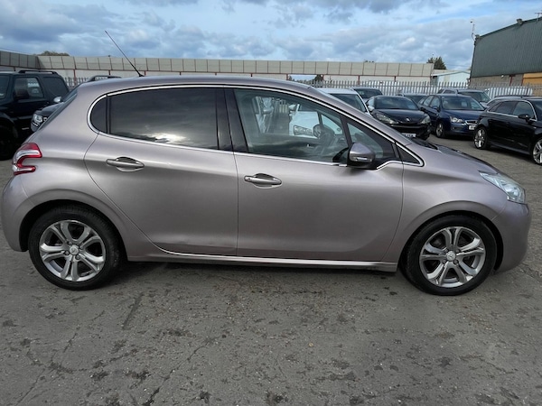 Used Peugeot 208 2012 for sale - 76179405: Photo 9