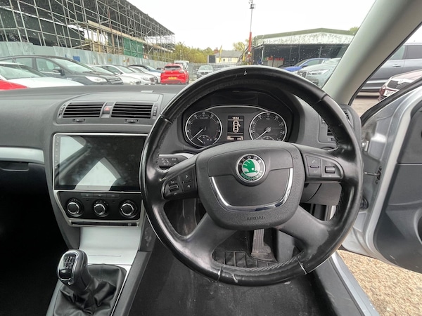 Used Skoda Octavia 2011 for sale - 76270203: Photo 15