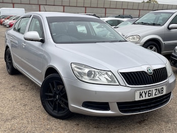 Used Skoda Octavia 2011 for sale - 76270203: Photo 2