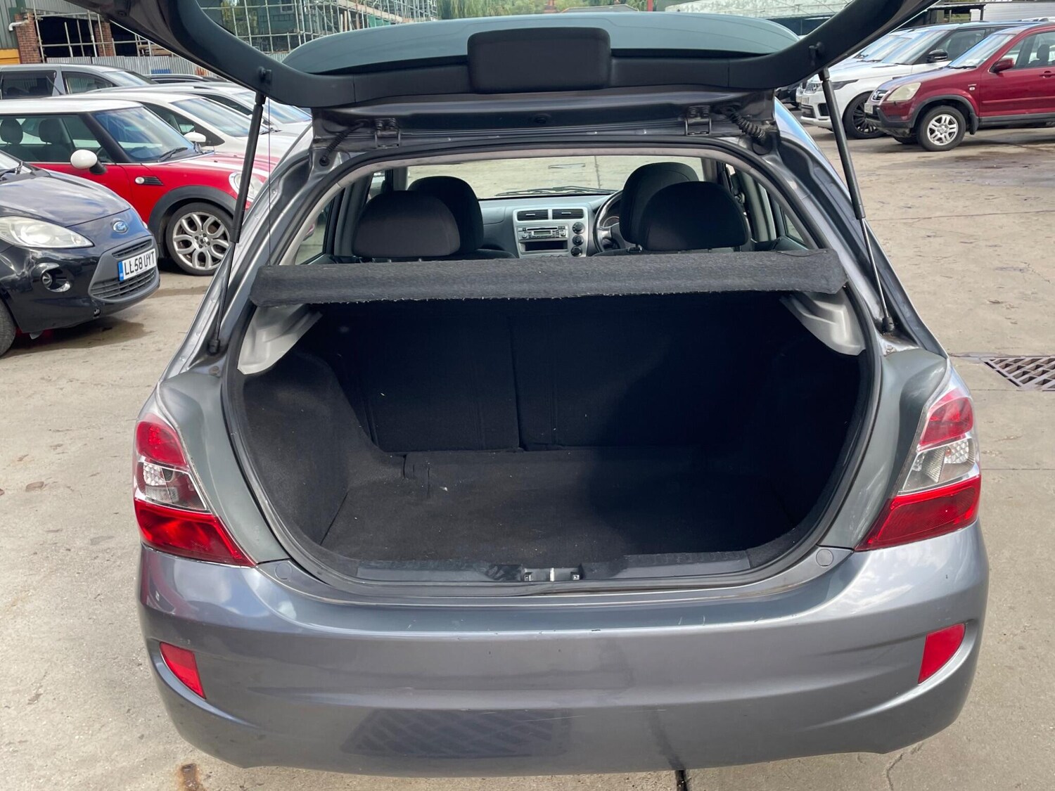 Used Honda Civic 2005 for sale - 75839515: Photo 30