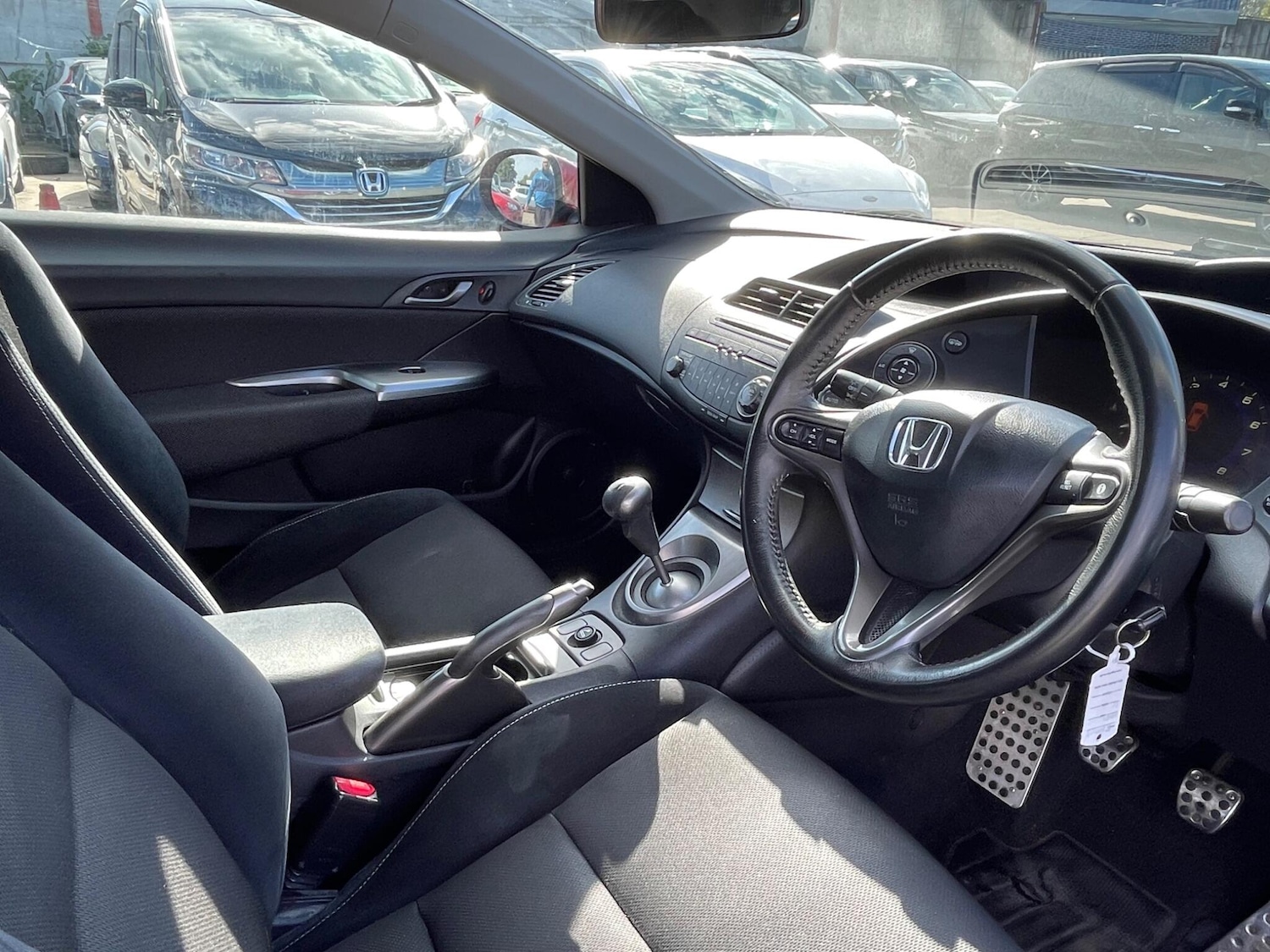 Used Honda Civic 2010 for sale - 76988509: Photo 11