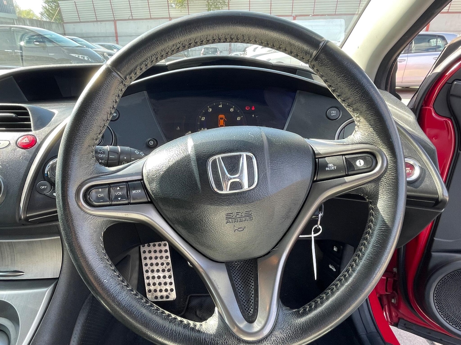 Used Honda Civic 2010 for sale - 76988509: Photo 17