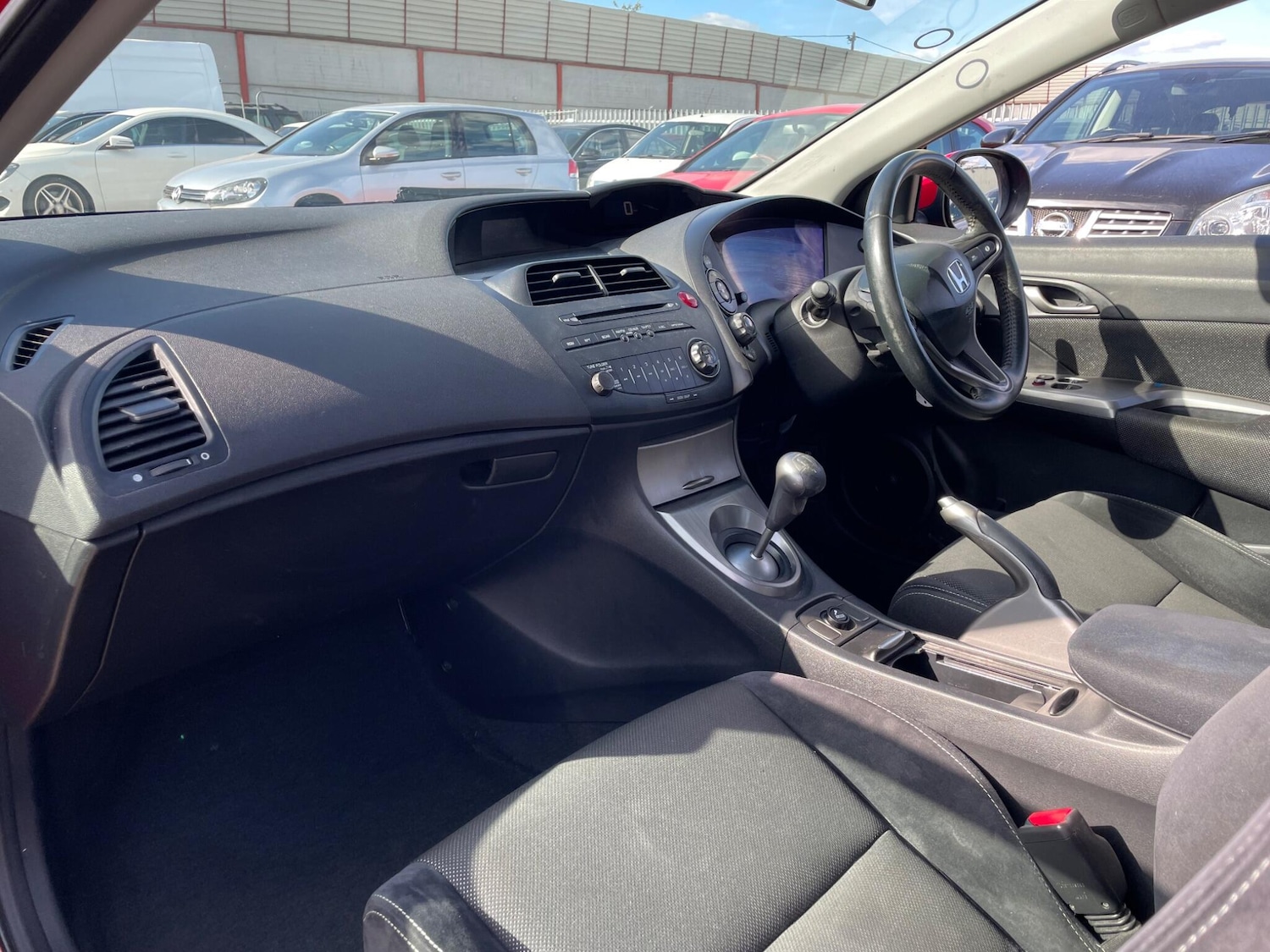 Used Honda Civic 2010 for sale - 76988509: Photo 32