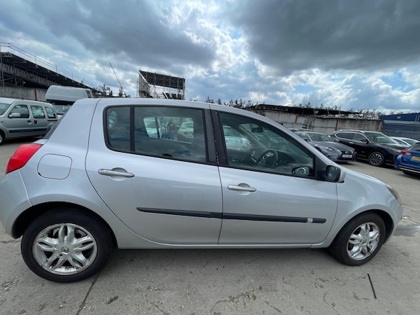 Used Renault Clio 2007 for sale - 75449662: Photo 10