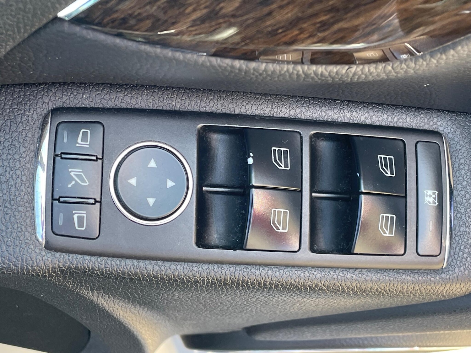 Used Mercedes-Benz C Class 2009 for sale - 77978052: Photo 32