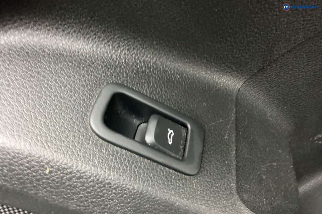 Used Audi Q2 2020 for sale - 77071729: Photo 34