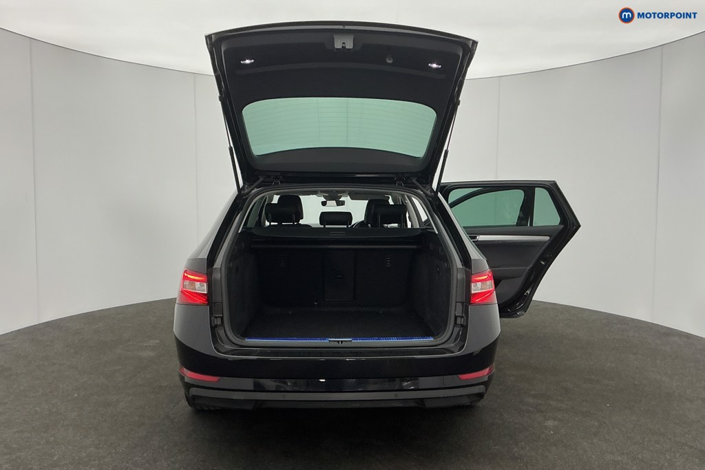 Used Skoda Superb 2022 for sale - 77996282: Photo 12