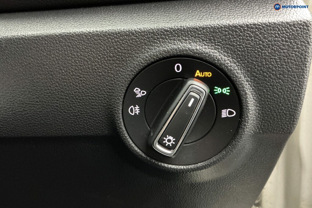 Used Volkswagen T-Roc for sale - 78176892: Photo 32