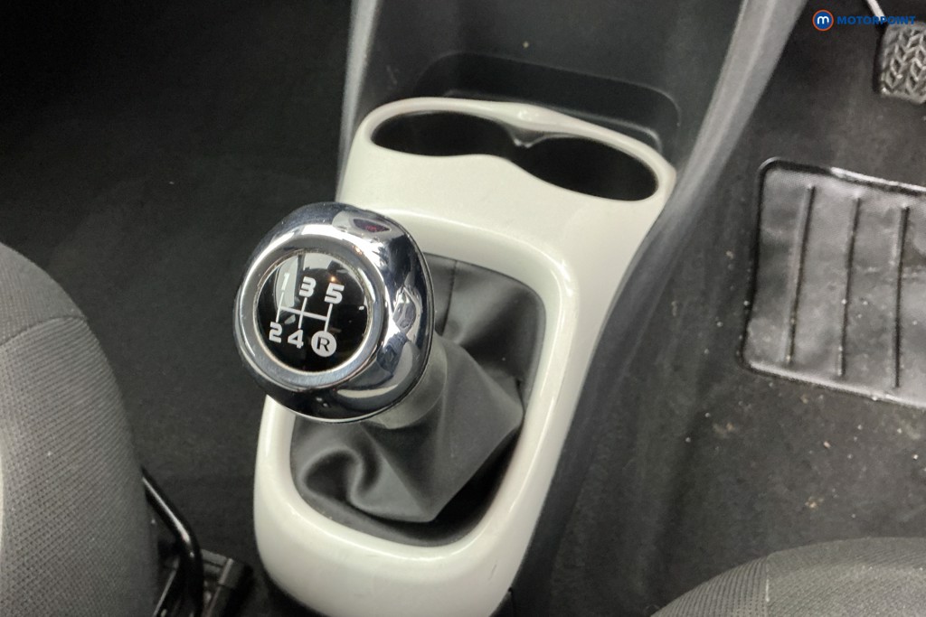 Used Toyota AYGO 2021 for sale - 76685132: Photo 21