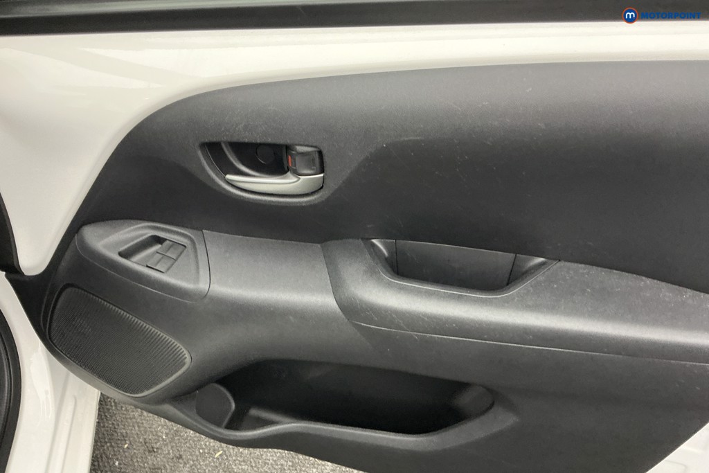 Used Toyota AYGO 2021 for sale - 76685132: Photo 27