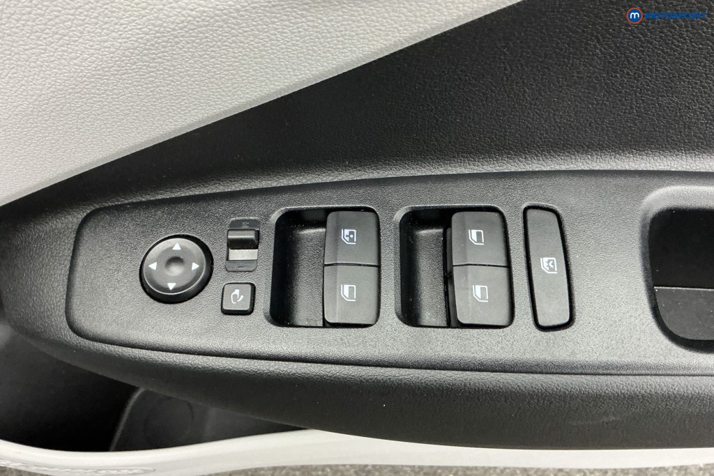 Used Hyundai i10 2024 for sale - 77033901: Photo 31