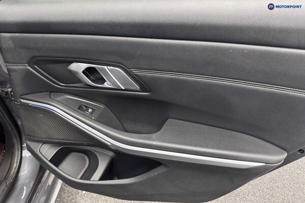 Used BMW 3 Series 2021 for sale - 76234964: Photo 30