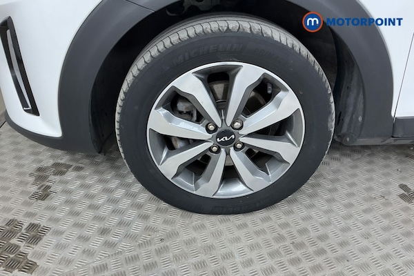 Used Kia Stonic 2022 for sale - 76092283: Photo 30