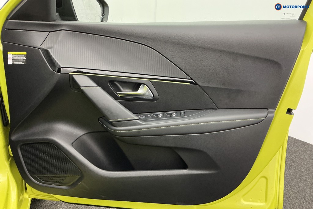 Used Peugeot 208 2024 for sale - 77248960: Photo 32