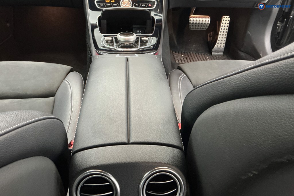 Used Mercedes-Benz E Class 2018 for sale - 76782623: Photo 19