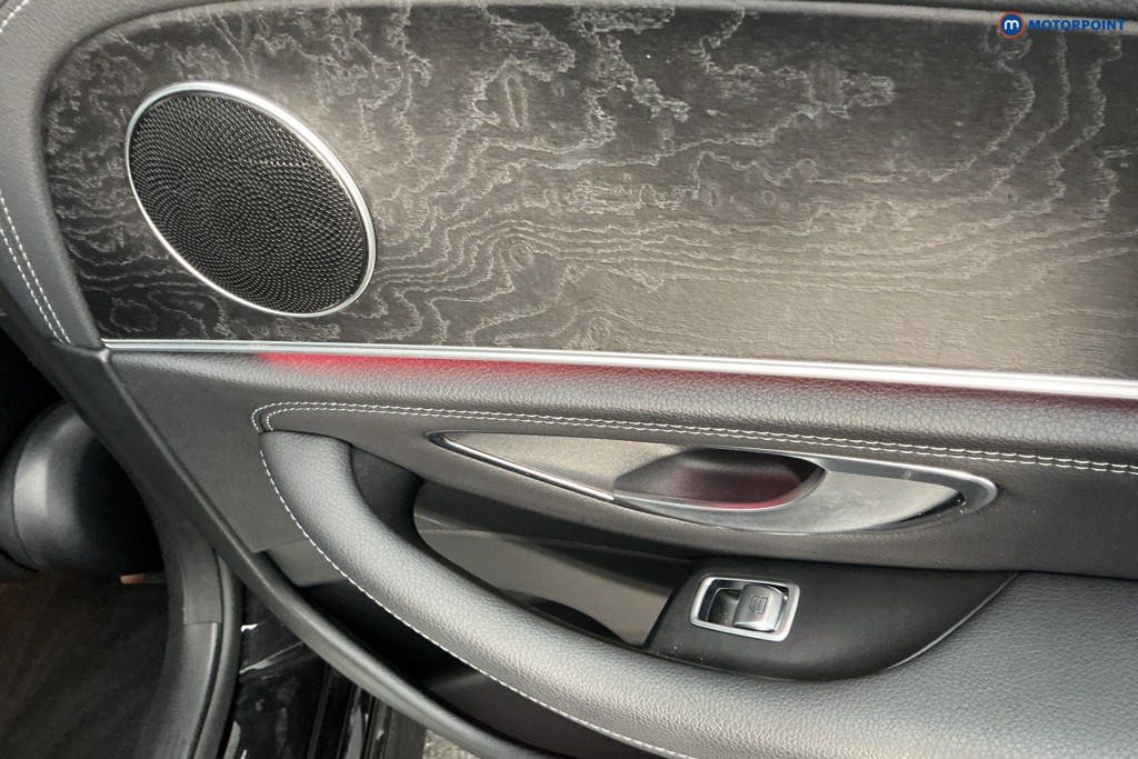 Used Mercedes-Benz E Class 2018 for sale - 76782623: Photo 33