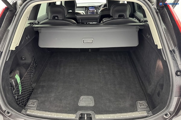 Used Volvo XC60 2022 for sale - 76157549: Photo 11