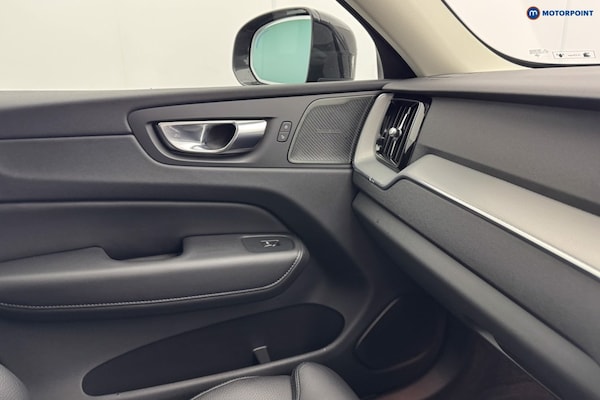Used Volvo XC60 2022 for sale - 76157549: Photo 24