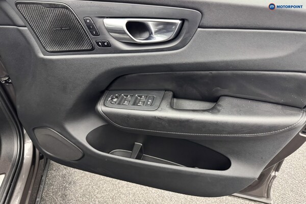 Used Volvo XC60 2022 for sale - 76157549: Photo 30