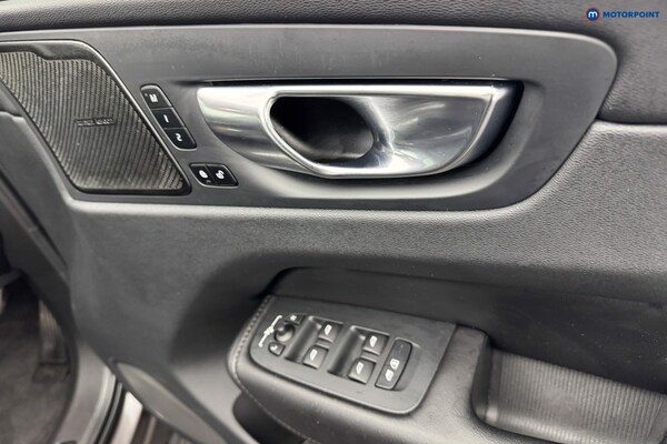 Used Volvo XC60 2022 for sale - 76157549: Photo 31