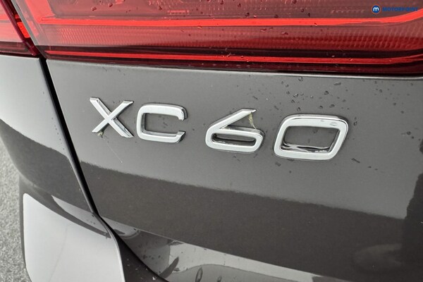 Used Volvo XC60 2022 for sale - 76157549: Photo 40