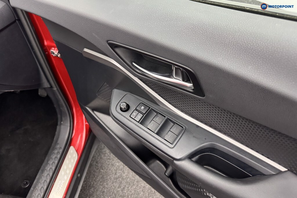 Used Toyota C-HR 2023 for sale - 76222839: Photo 25