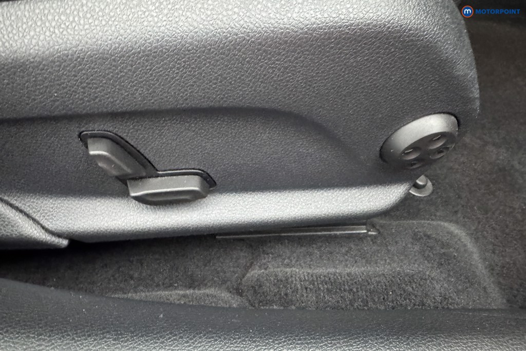 Used Mercedes-Benz C Class 2019 for sale - 76445368: Photo 29