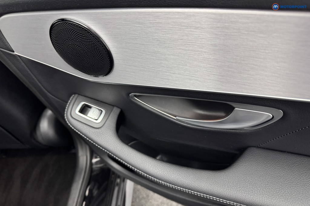 Used Mercedes-Benz C Class 2019 for sale - 76445368: Photo 33