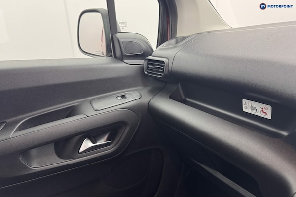 Used Citroen Berlingo 2025 for sale - 76131673: Photo 28