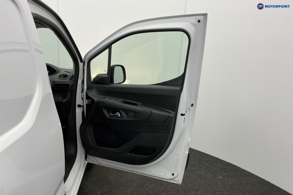 Used Peugeot Partner 2024 for sale - 77286493: Photo 23