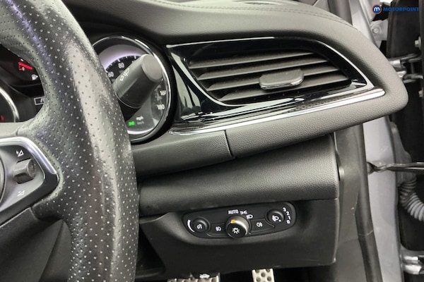 Used Vauxhall Insignia 2019 for sale - 76278963: Photo 29